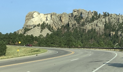 Mt Rushmore  approach road